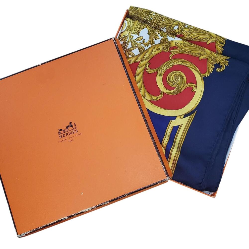 Sold - Vintage Hermès Les Tuileries Silk Scarf 90 - Picture 3 of 9